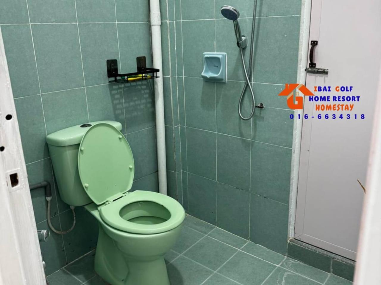 קואלה טרנגאנו Ibai Golf Home Resort Homestay מראה חיצוני תמונה